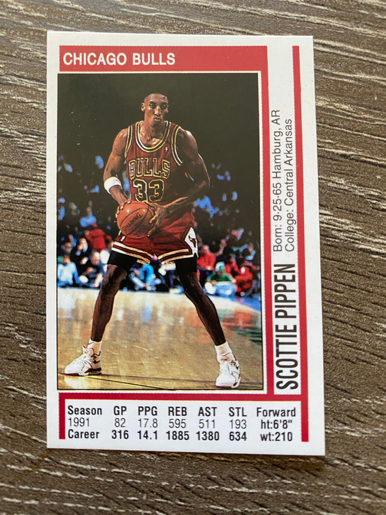 SCOTTIE PIPPEN 1991-92 Panini Basketball Stickers #113 Chicago