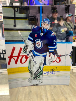 Thomas Milic signed Winnipeg Jets 8x10 Photo