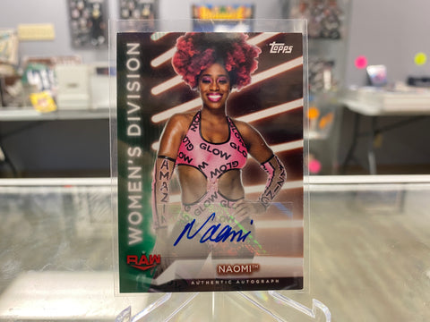 2021 Topps WWE Women's Division Auto NAOMI Green /50