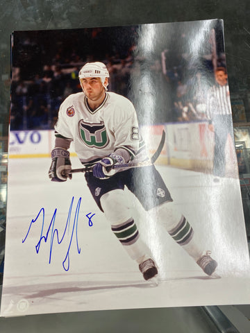 Geoff Sanderson signed Hartford Whalers 8x10 Photo