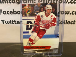 Steve Yzerman 1993-94 Fleer Ultra #201